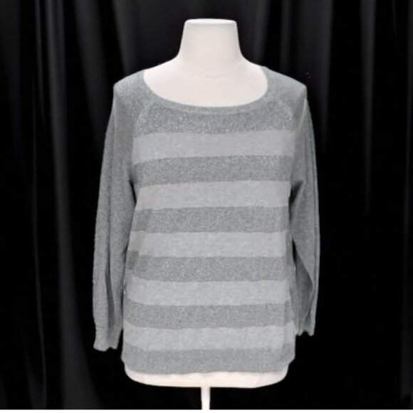 * a.n.a A NEW APPROACH Sparkly Silver Gray Striped Top Womans Plus Size 1X - Picture 1 of 3